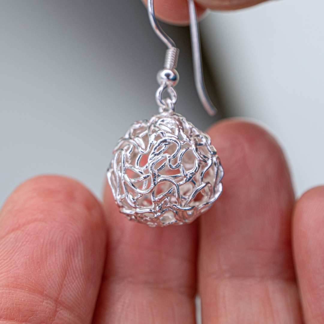 Gespritzte Kugel mit PMC Spritzmasse